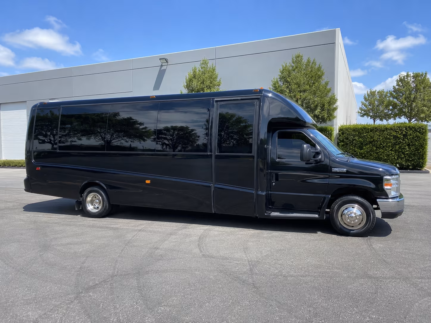 Peoria Birthday, Sweet 16, & Quinceañera Party Bus Rentals