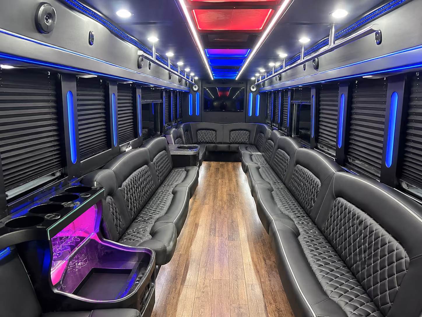 Phoenix Winery Tour & Pub Crawl Transportation party bus exterior